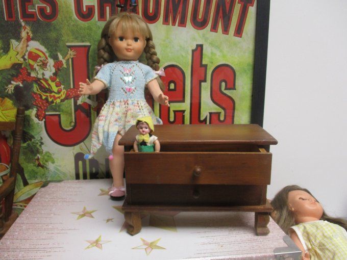 Jolie commode pour vos poupees